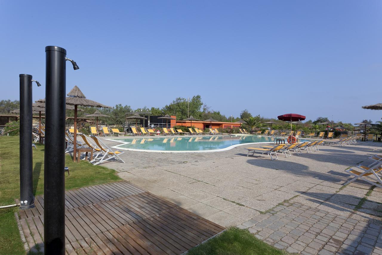 Toscana Sport Resort Calambrone Exterior photo